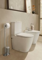 ESCOBILLERO A SUELO CON PORTARROLLOSTOALLERO HOTELS ROUND ROCA